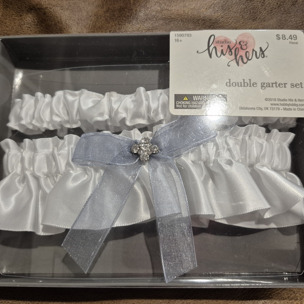 White and Silver Double Garter Set